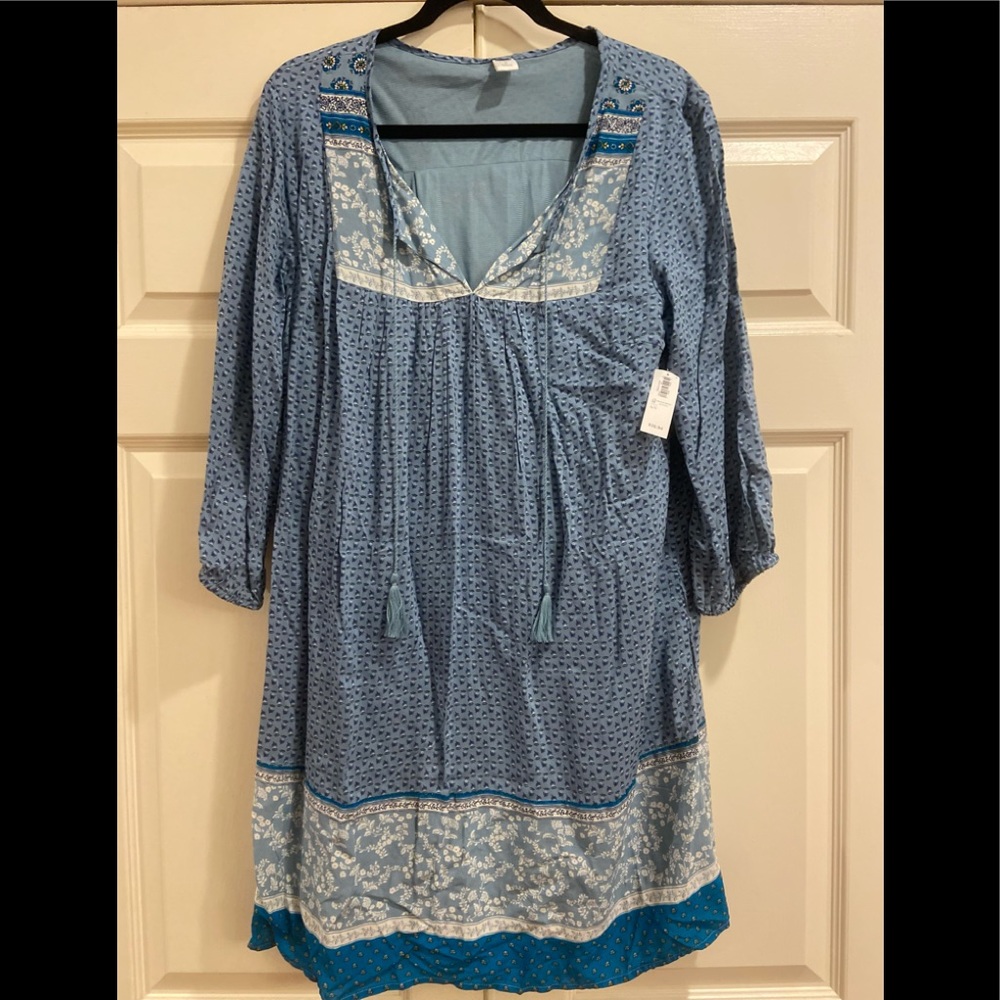 Old Navy tie front lines dress